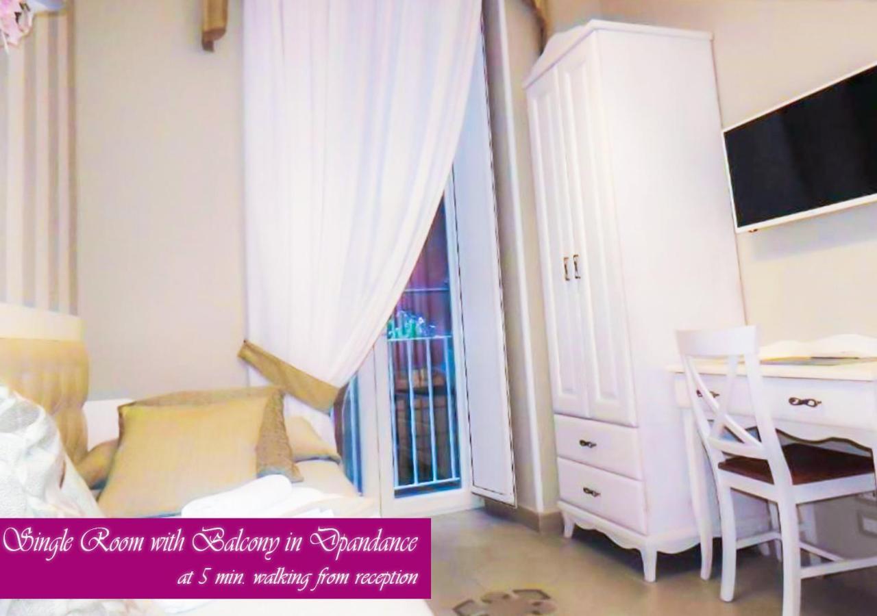 Bed & Breakfast Medea Napoli Ngoại thất bức ảnh